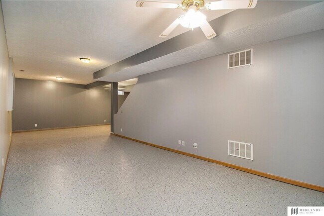 Building Photo - 2605 Rahn Blvd