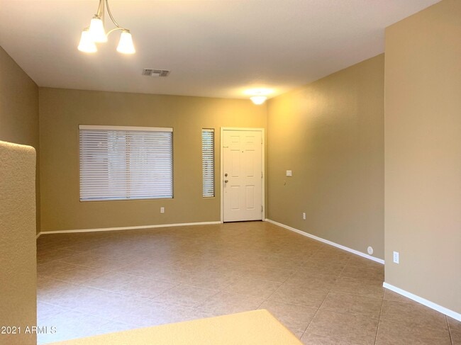 Building Photo - 3799 E Thunderheart Trail