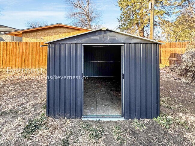 Building Photo - PROMO: Get $500 Off the First Month's Rent!3 Bed, 2 Bath Home with Garage / Available Now!