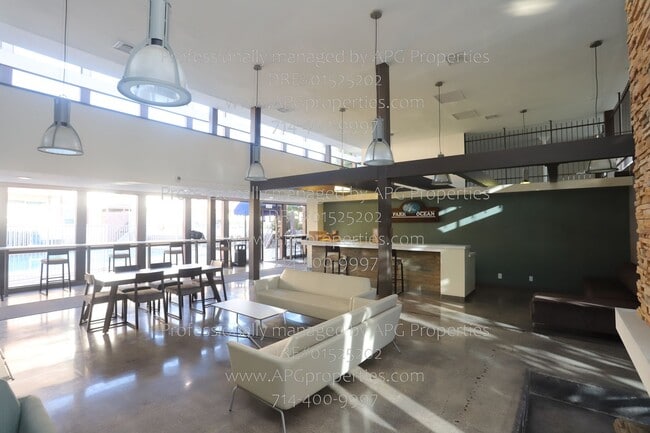 Building Photo - 5585 E Pacific Coast Hwy