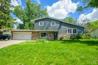 Building Photo - Rare 3 bed 3 bath home in new hope!!!