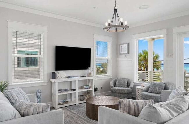 Building Photo - 157 S Arnold Rd