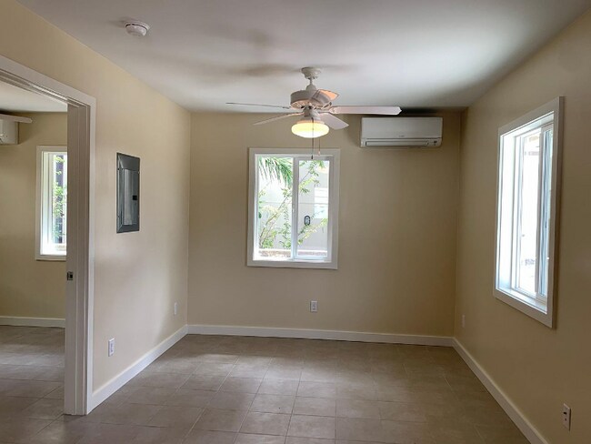 Building Photo - 332 Uluniu St