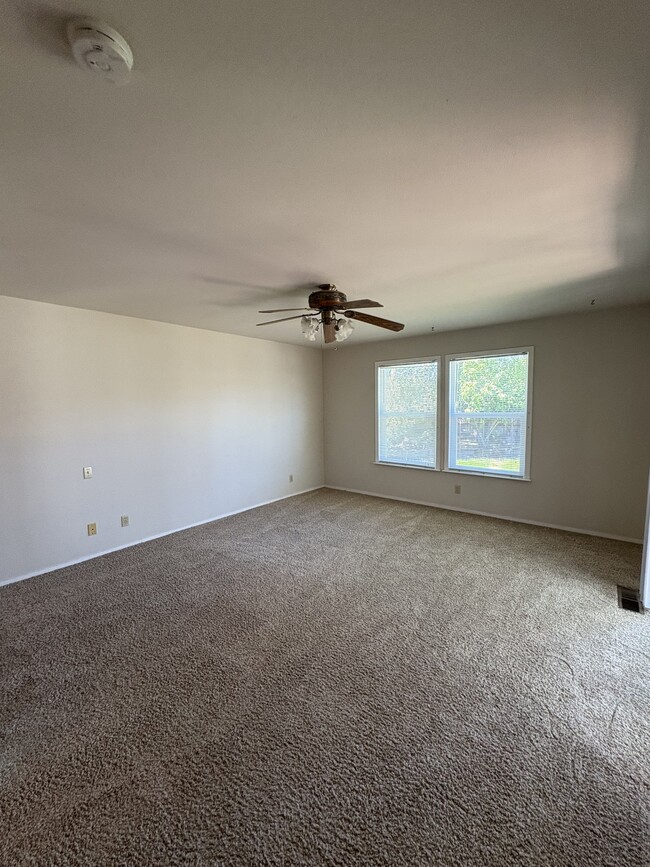 Building Photo - 507 Benicia Dr
