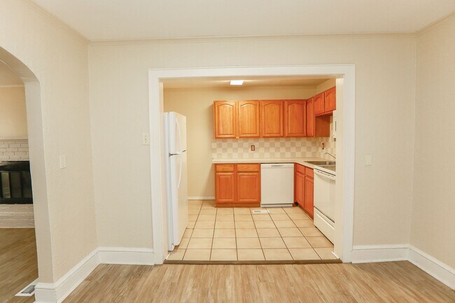 Building Photo - 1465 Kempsville Rd