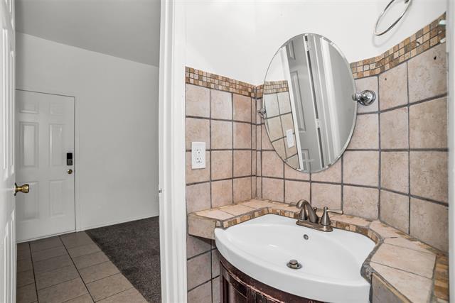 Building Photo - 1317 Carver Ln