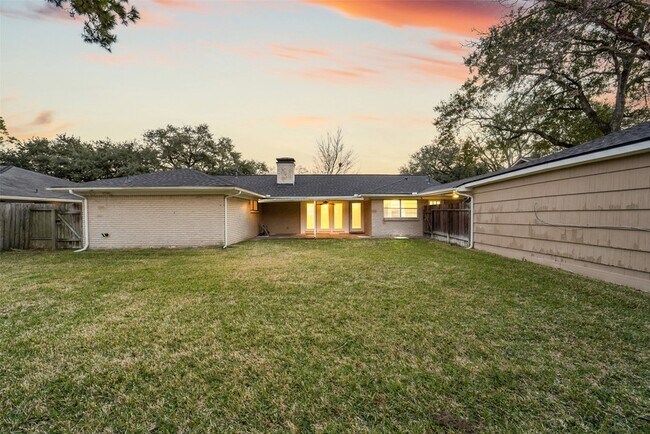 Building Photo - 5322 Rutherglenn Dr