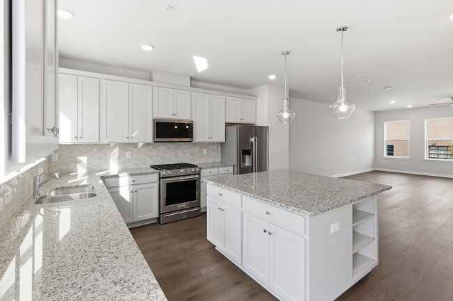 Building Photo - 12 Barton Ave