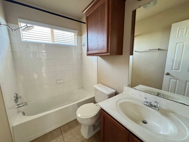 Building Photo - 6706 Golden Oak Ln