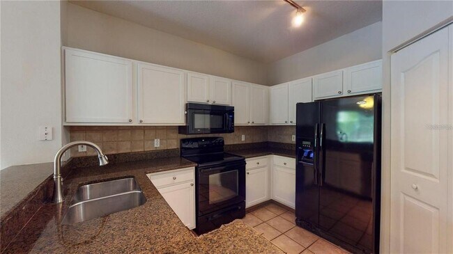 Building Photo - 4207 S Dale Mabry Hwy