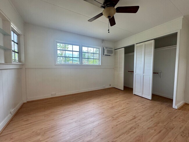 Building Photo - Single Family home in the the Olomana neig...