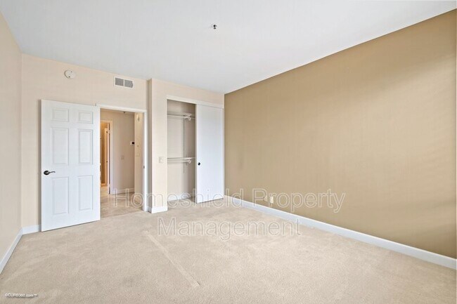 Building Photo - 5895 Friars Rd