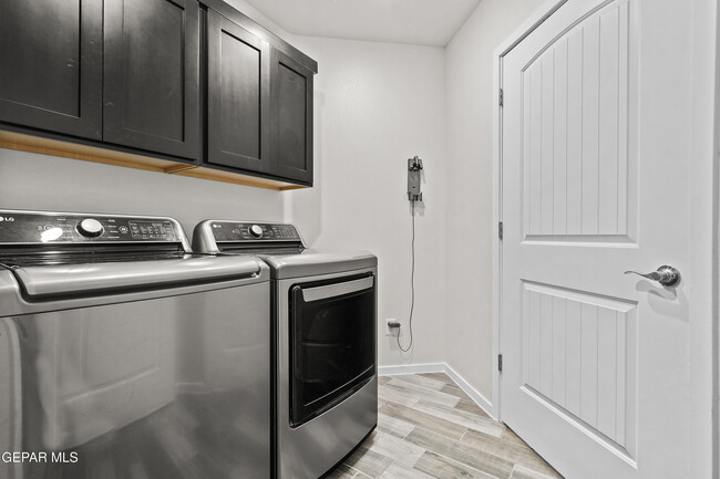 Building Photo - 14812 Jack White Ave