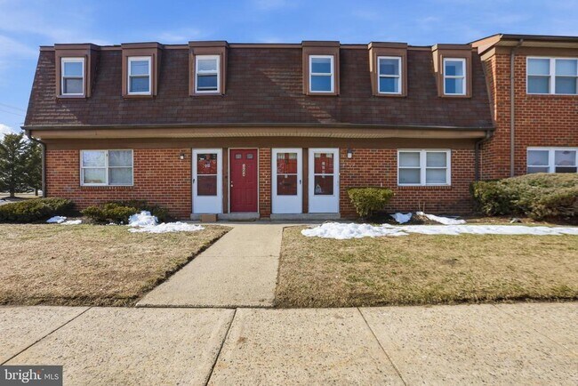 Building Photo - 1242 Liberte Ct