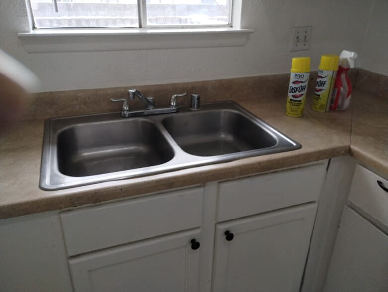 Building Photo - 12612 Copper Ave NE