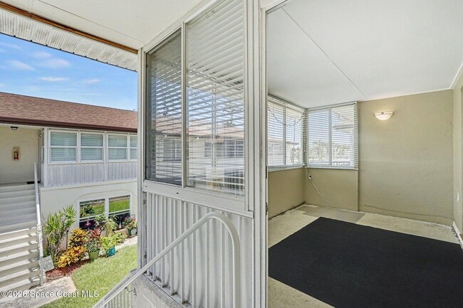 Building Photo - 1047 Small Ct