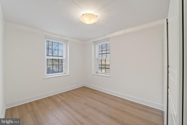 Building Photo - 3450 39th St NW