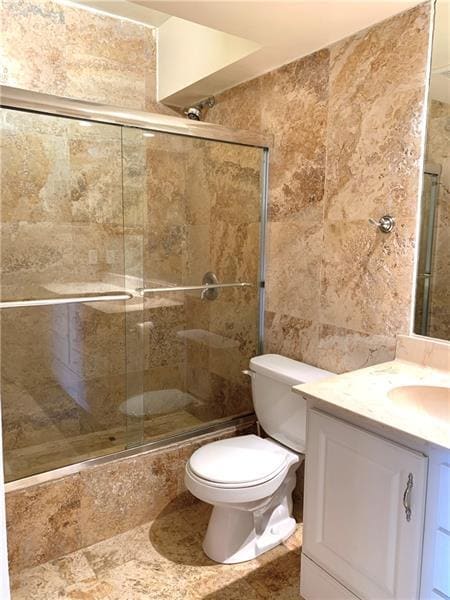 Building Photo - 2950 N Palm Aire Dr