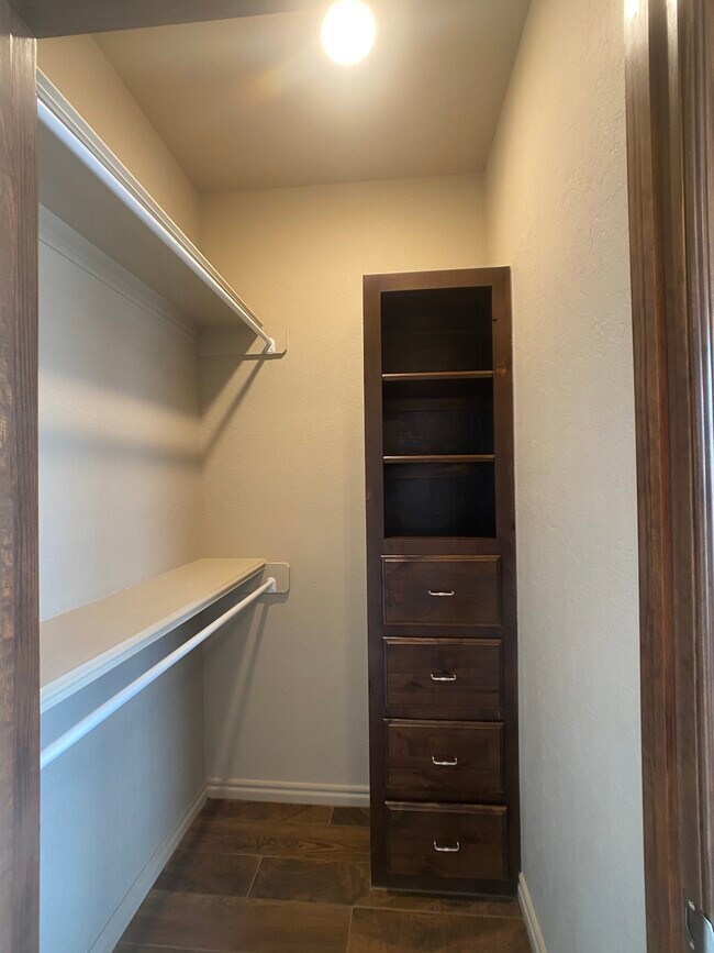 Building Photo - 3 Misty Morning Ln