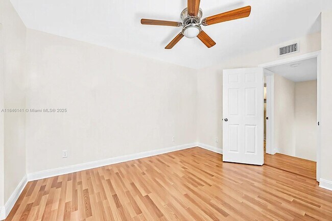 Building Photo - 182 Charter Way