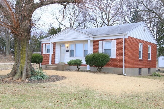 Primary Photo - 840 Pershall Rd