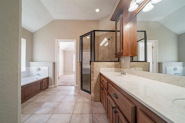 Building Photo - 1105 Kelsi Dr