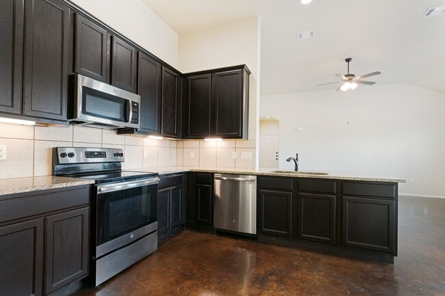 Building Photo - New Braunfels~ Beautiful Luxury 3 Bdrm~Stained Concrete Floors Throughout