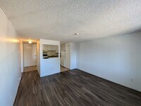 Building Photo - 2 Bed 2 Bath Condo Available NOW!