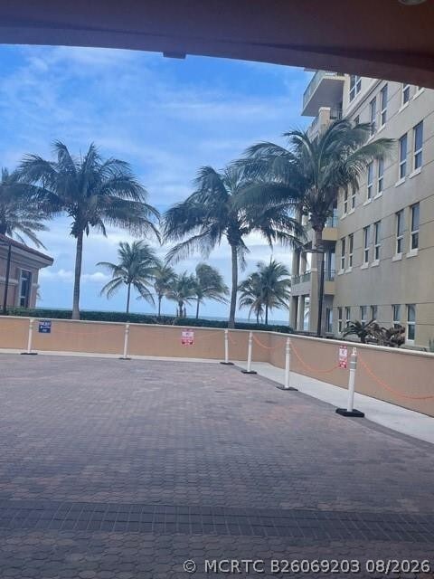 Building Photo - 2080 S Ocean Dr
