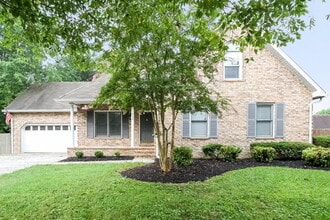 Building Photo - 1802 Cascade Ct