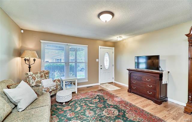 Building Photo - 708 Whitewillow Ln