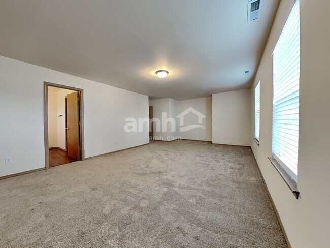 Building Photo - 10310 193rd Street Court E