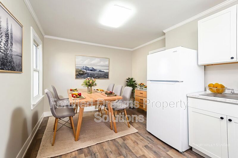 Building Photo - 201 Church St