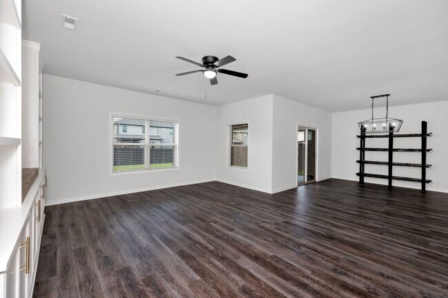Building Photo - Beautiful 4-Bedroom Home with Office, Bonus Room, and Large Backyard