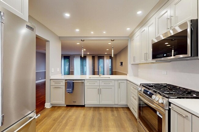 Building Photo - 333 Redwing Dr