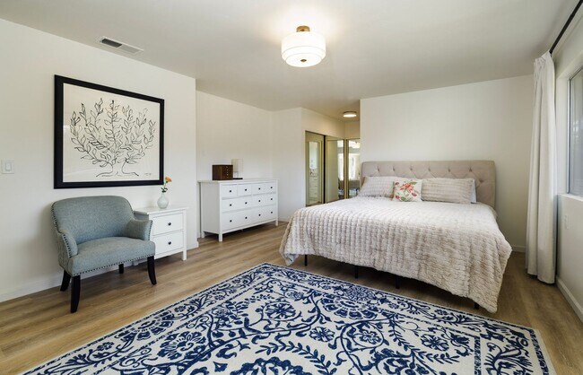 Building Photo - Discover Your Dream Sanctuary at Braemar Ranch, Yankee Farm!