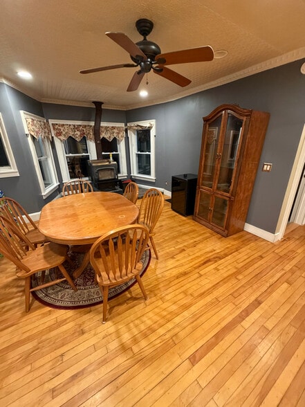 Building Photo - 117 Park St