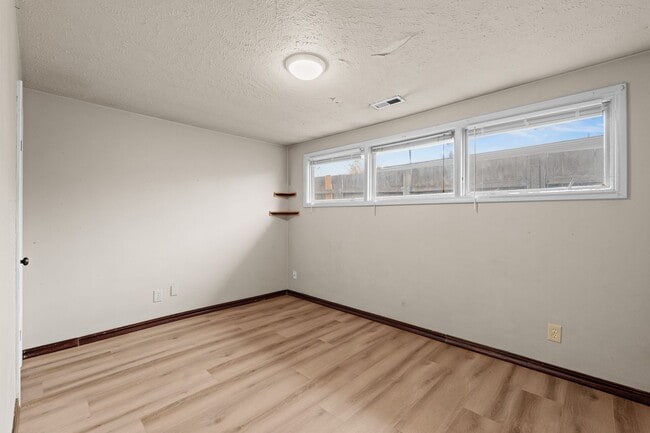 Building Photo - South Hill cute 2 Bed 1 Bath rancher with covered entertaining patio - Coming Soon 9/23