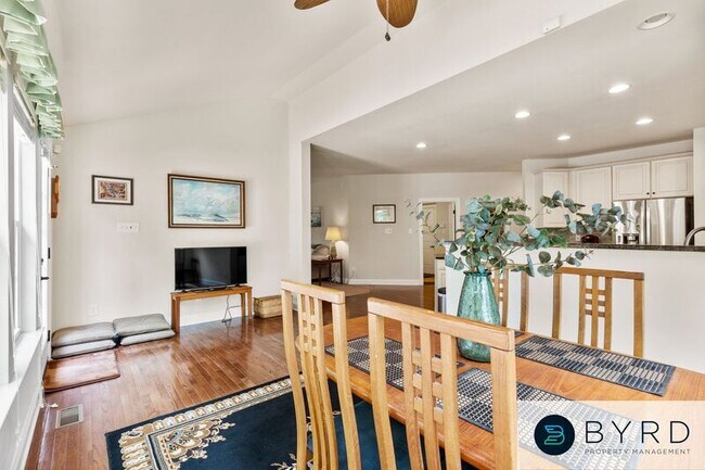 Building Photo - 6018 Red Setter Ln