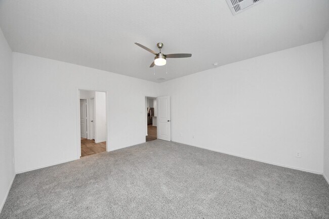 Building Photo - 31303 Heddington Ln