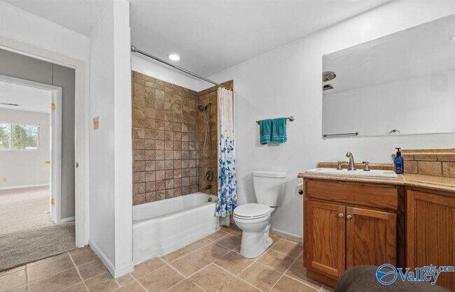 Building Photo - 7600 Teal Dr SW