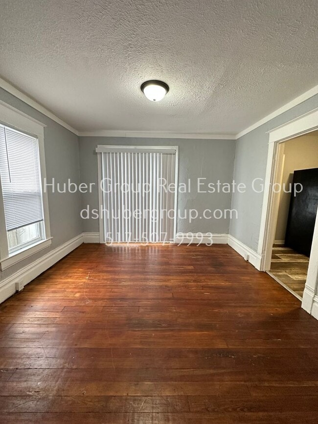 Building Photo - 1207 N Chestnut St