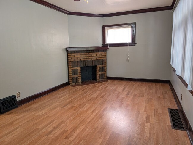 Building Photo - 3458 W 136th St