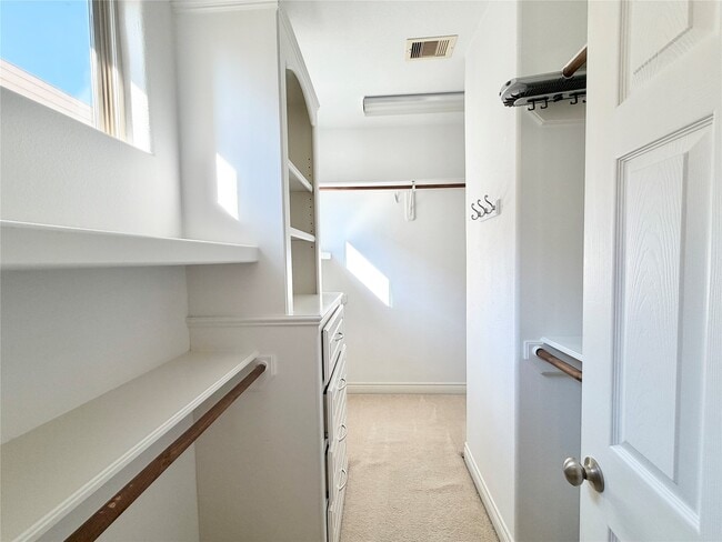 Building Photo - 5430 Crooms St