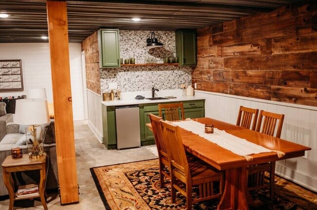 Building Photo - 19920 NW Farley Hampton Rd