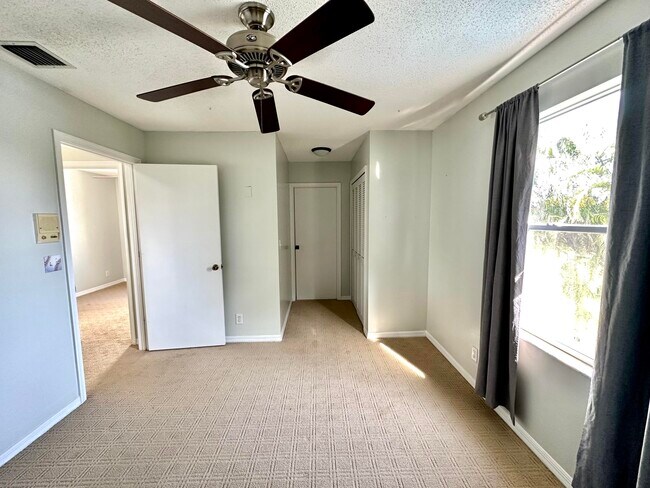 Building Photo - 2698 Linkside Dr
