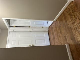 Building Photo - 423 Trenton Ln