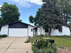 Building Photo - Beautifully Updated Broomfield Home with M...