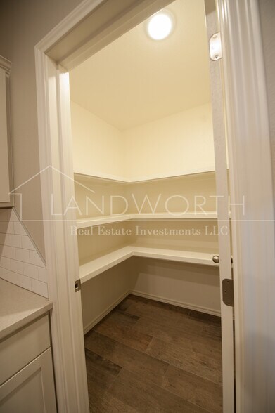 Building Photo - 6918 67th St