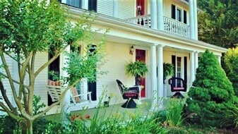 Building Photo - 49 Duke St